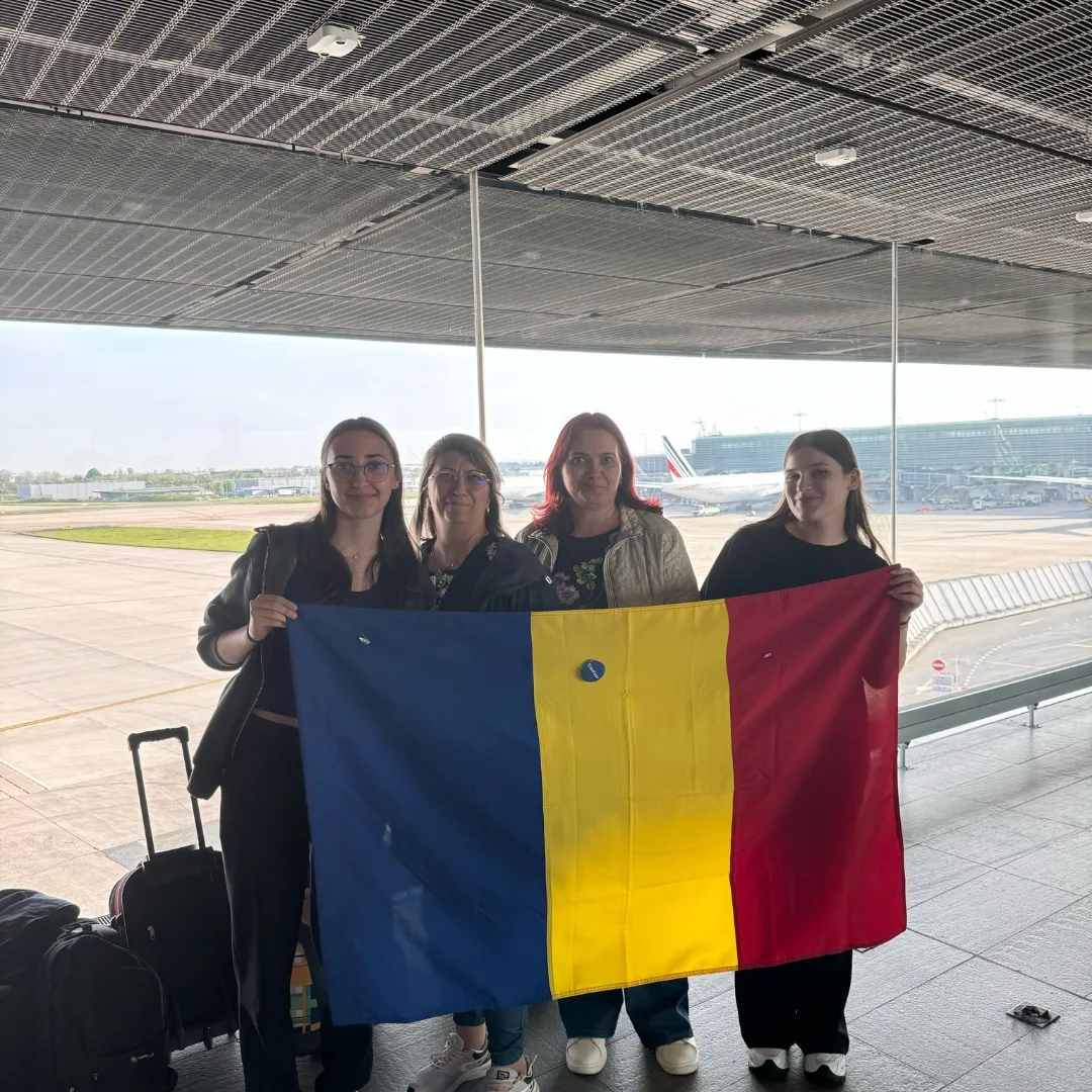 Rianna Chiru si Ana Biciusca, eleve la Liceul Tehnologic Lazar Edeleanu Navodari, reprezentantele Romaniei in cadrul unui proiect Erasmus (GALERIE FOTO)