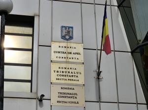 Judecătorii de la Tribunal au suspendat procesul între Consiliul Local Limanu și afaceristul Marius Bărbat, fost comisar în cadrul Serviciului Antifraudă 