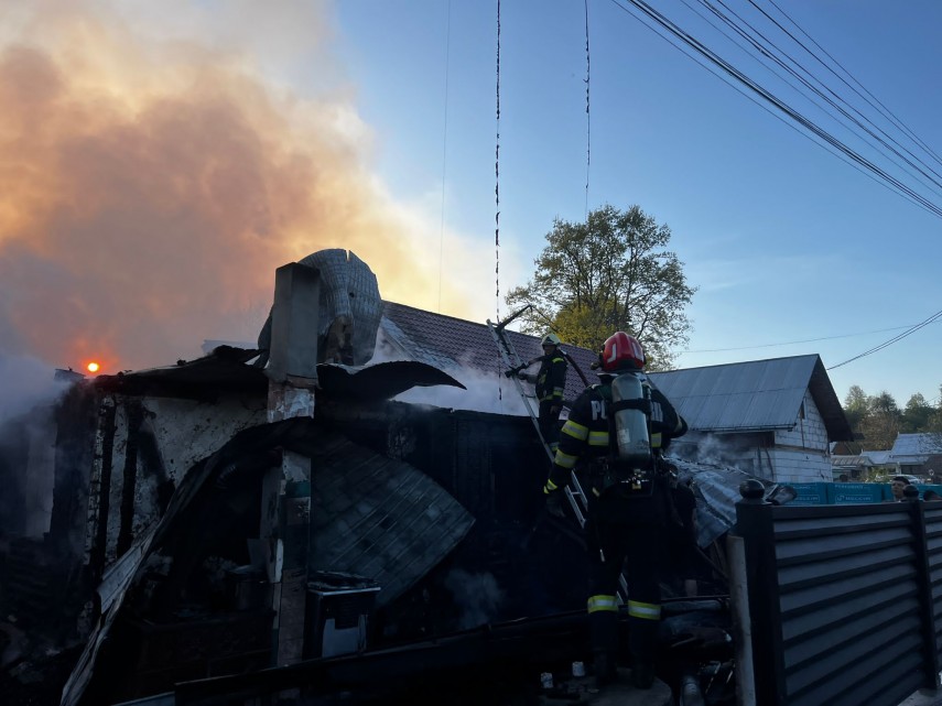 suceava patru case de la valea moldovei afectate de un incendiu galerie foto 855676