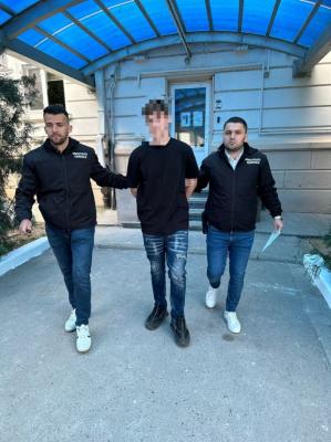 IPJ Constanța Tânăr de 18 ani, reținut după ce ar fi încercat să jefuiască o casieră și ar fi circulat cu mașina fără permis 