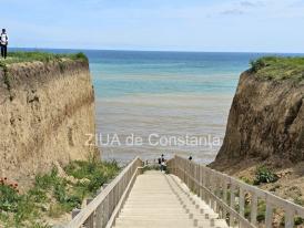 FOTOREPORTAJ Marea Neagră, mereu impresionantă! Imagini de vis cu marea în mai multe culori surprinse de pe faleza 23 August, Constanța (GALERIE FOTO+VIDEO) 