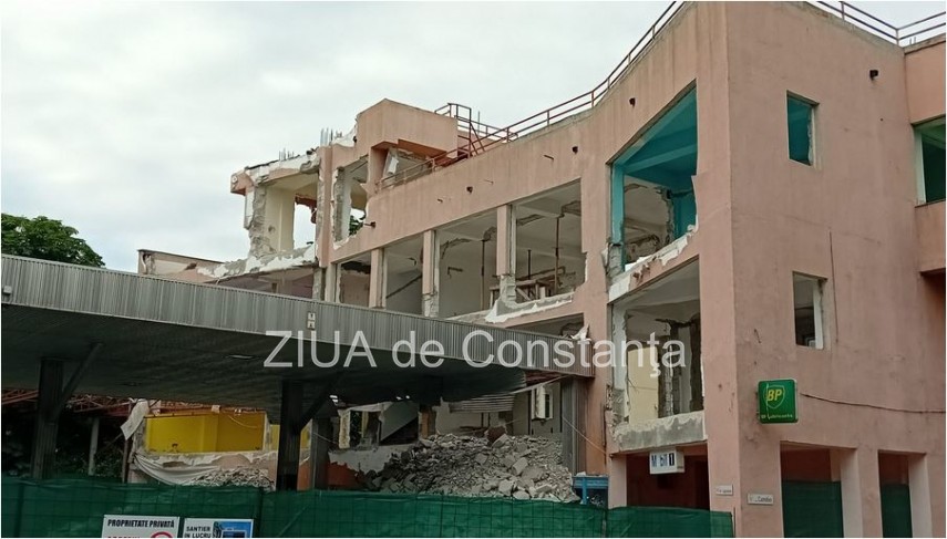 Benzinaria de pe bulevardul Alexandru Lapusneanu din Constanta, modificata! Firma Almar House SRL, detinuta de notarul Eugen George Anastase, a inceput lucrarile de modernizare (GALERIE FOTO) 