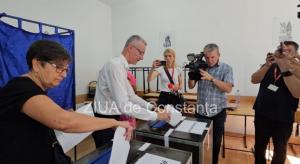 Alegeri locale 2024 Stelian Ion s-a prezentat la secția de votare (FOTO+VIDEO)      