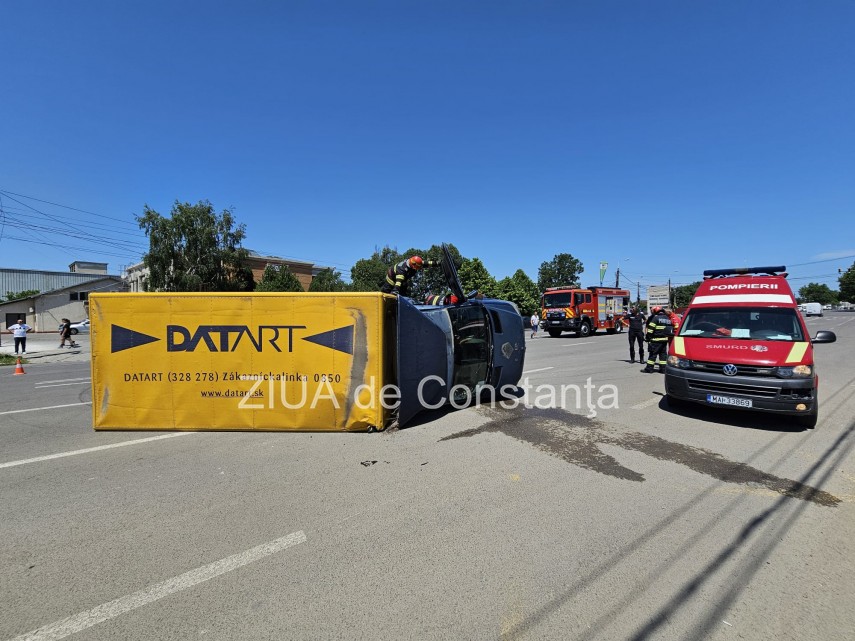 Constanta: Accident in zona industriala! O duba de marfa s-a rasturnat - Intervin pompierii (FOTO+VIDEO)  