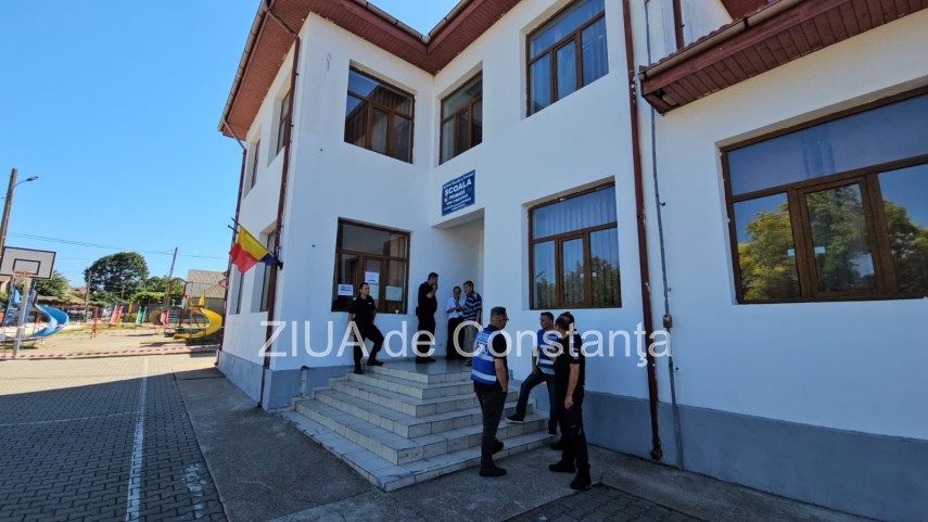 alegeri costinesti cum s a desfasurat procesul de votare la sectia 417 din schitu galerie foto video