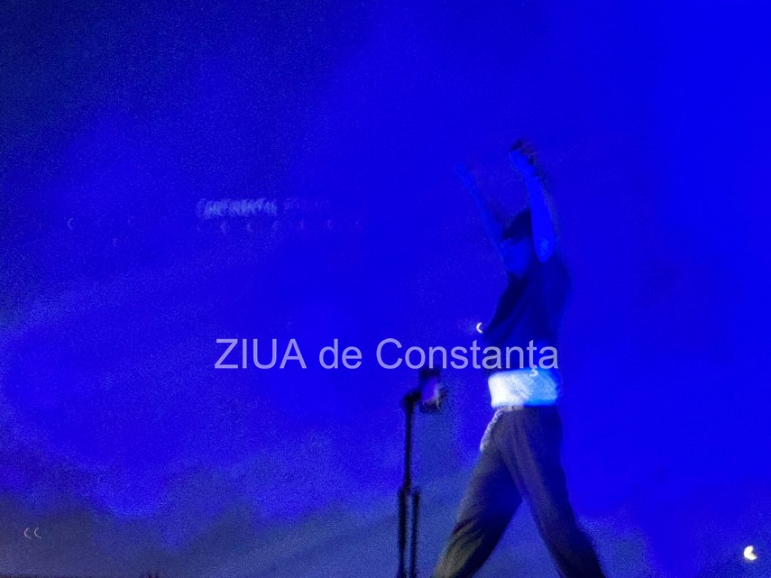 magia continua la festivalul neversea si in ultima seara ce artisti urca pe scenele de pe malul marii
