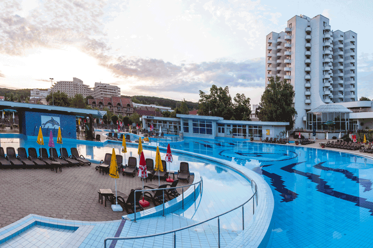 Negocieri pentru a aduce marile lanturi Accor si InterContinental la Baile Felix