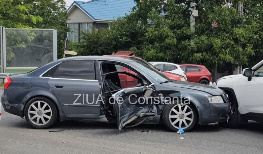 Știri Constanta azi: UPDATE. Accident cu victime la intrare in Lumina, dinspre Tulcea. Implicata si o masina cu numere de Ucraina (FOTO+VIDEO)      