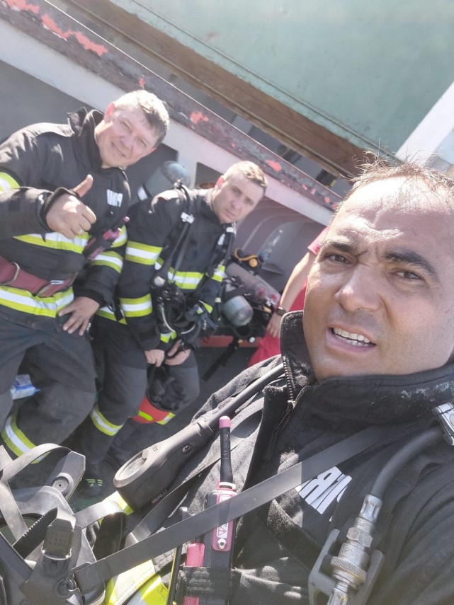 incendiu in santierul naval midia impreuna in fata tragediei efortul neinfricat al pompierilor in cadrul