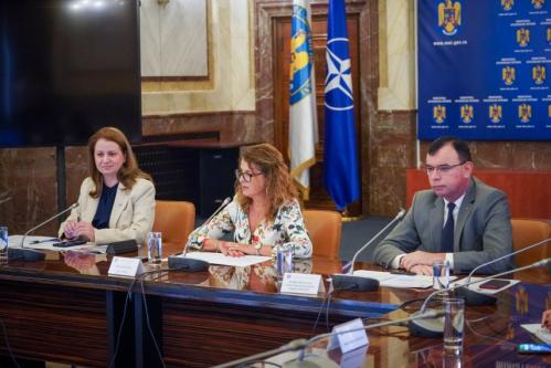 Pregătiri pentru începerea noului an școlar  Ligia Deca – „Siguranța în școală este o prioritate”