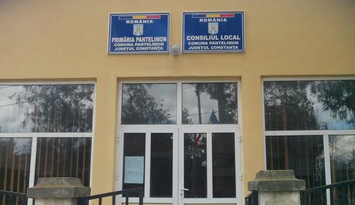 Primăria Comunei Pantelimon, județul Constanța vinde la licitație un teren intravilan și concesionează două terenuri