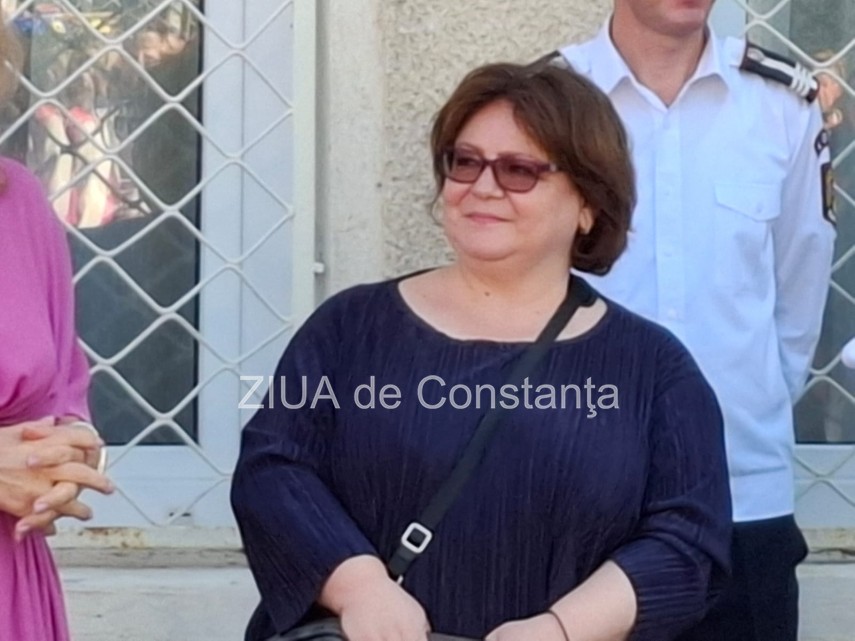 prefectul silviu cosa si inspectorul general al isj constanta sorin mihai la deschiderea noului an scolar