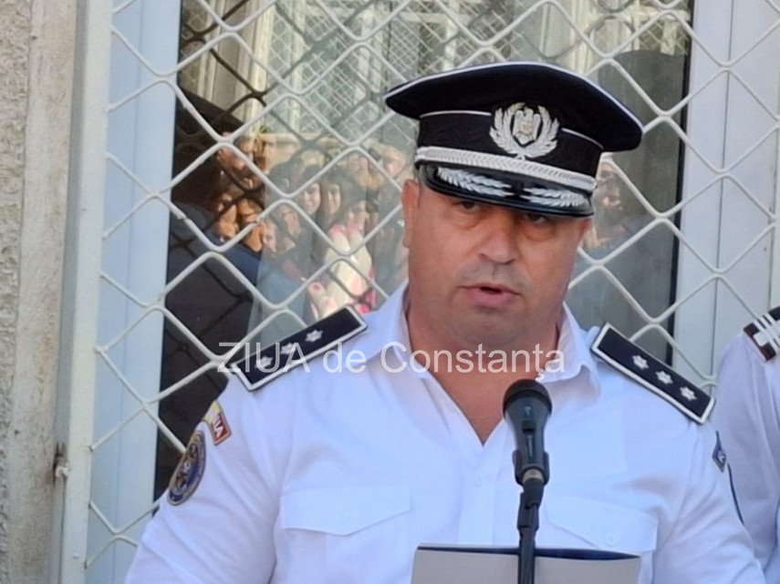 prefectul silviu cosa si inspectorul general al isj constanta sorin mihai la deschiderea noului an scolar