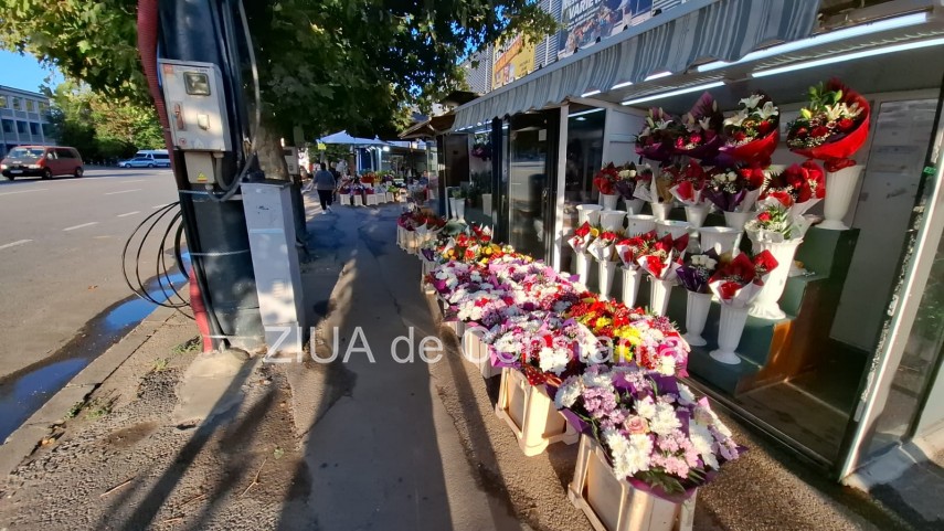 obiceiurile oamenilor s au schimabt florariile din constanta pregatesc aranjamente pentru prima zi de