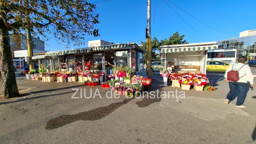 obiceiurile oamenilor s au schimabt florariile din constanta pregatesc aranjamente pentru prima zi de