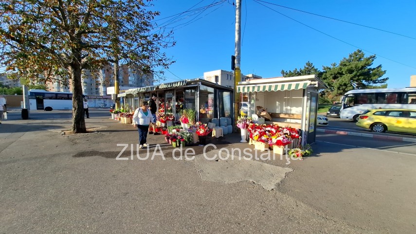obiceiurile oamenilor s au schimabt florariile din constanta pregatesc aranjamente pentru prima zi de