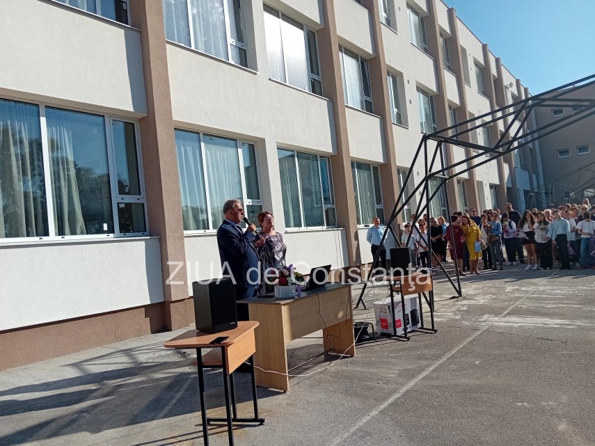 primarul chitac la deschiderea anului scolar la liceul traian din constanta foto 870221
