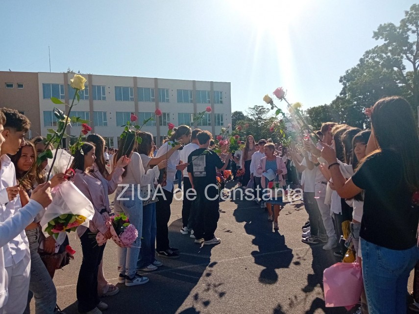 primarul chitac la deschiderea anului scolar la liceul traian din constanta foto 870221