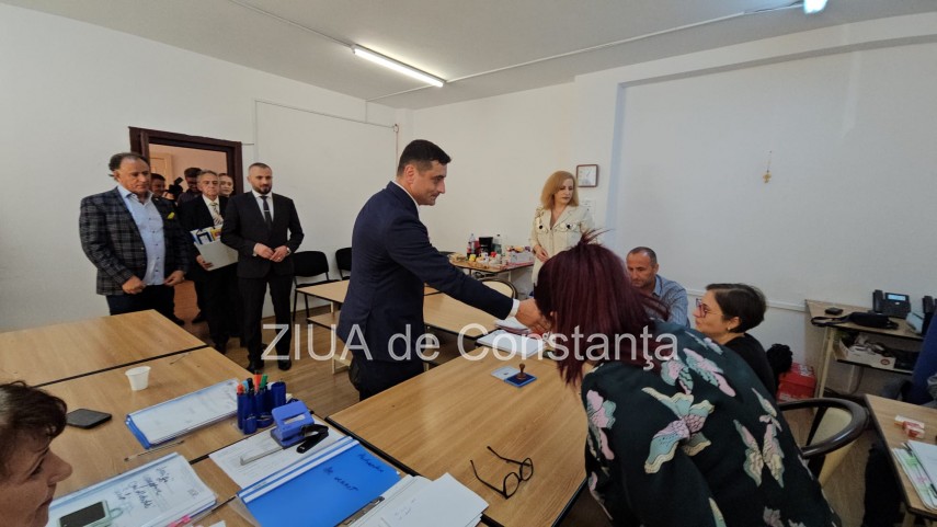 live video text presedintele aur george simion prezent la constanta la depunerea candidaturilor pentru