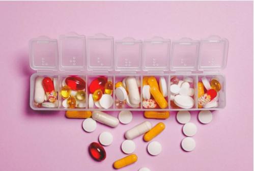 Senatul a adoptat proiectul! Ce se va întâmpla cu medicamente care conţin substanţe stupefiante şi psihotrope