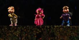 Povestea celor Trei Purceluși prinde viață pe scena Teatrului Căluțul de Mare Constanța!