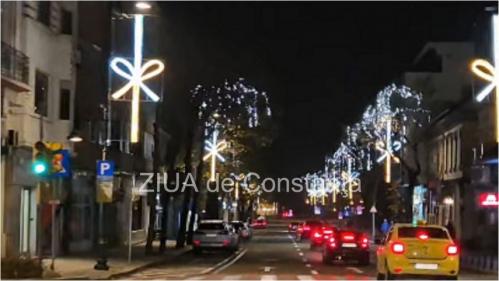 „Nu s-au terminat lucrările de asfaltare, dar avem beculețe“ Majoritatea participanților la sondajul ZIUA de Constanța nu sunt de acord de aprinderea timpurie a luminițelor de Crăciun  
