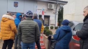 Sediul SPIT Constanța, plin de oameni care-și plătesc taxele încă din prima zi (FOTOREPORTAJ +VIDEO)