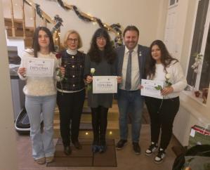 Elevi din Constanța, pe podiumul concursului „Io Parlo Italiano”,  care promovează cultura și educația multilingvistică