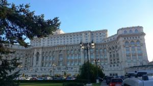 Statutul parlamentarilor a fost modificat. Derapajele, sancționate mai dur!