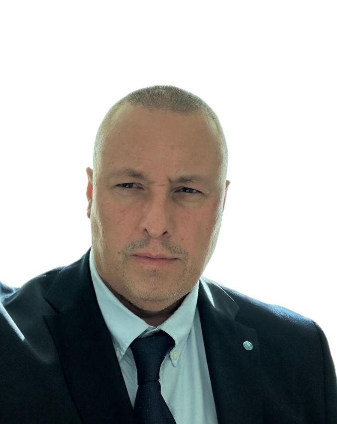  Declaratii de avere:  Laurentiu Mironescu, consilier local AUR in CLM Constanta, detine mai multe terenuri si imobile. O casa de vacanta este situata in Grecia  (DOCUMENTE)   