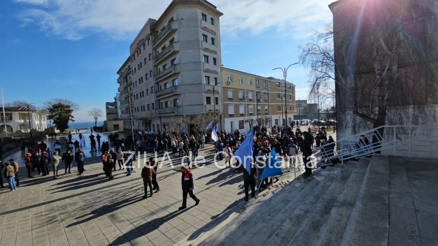 LIVE Text: Sindicalistii de la Damen, in actiune de protest la Mangalia (FOTO+VIDEO)      