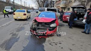 Patru autoturisme implicate într-un accident pe Șoseaua Mangaliei din Constanța! Un Chevrolet de Ucraina, aruncat pe trotuar (GALERIE FOTO+VIDEO)