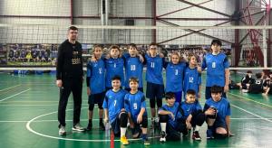 Echipa de mini-volei a CSM Constanța s-a calificat la faza semifinală I. Răzvan Parpală - „Copiii au progresat de la turneu la turneu“ (GALERIE FOTO + VIDEO)      