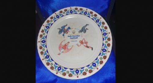 Ansamblul folcloric studențesc „Ovidius”, pe scena Festivalului Internațional de Dansuri Populare Balcanice din Edirne