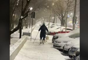 „Când nu ajungi în Poiană”. Cum o femeie ingenioasă a devenit virală (VIDEO)
