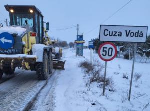 Constanța, sub vigilența iernii. Peste 290 de tone de material antiderapant pentru drumuri sigure (FOTO+VIDEO) 