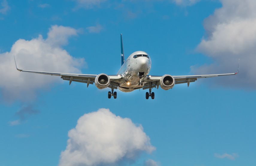 Alerta pe Aeroportul din Cluj Napoca! Un avion a avut probleme la aterizare! Planul Rosu de Interventie, activat