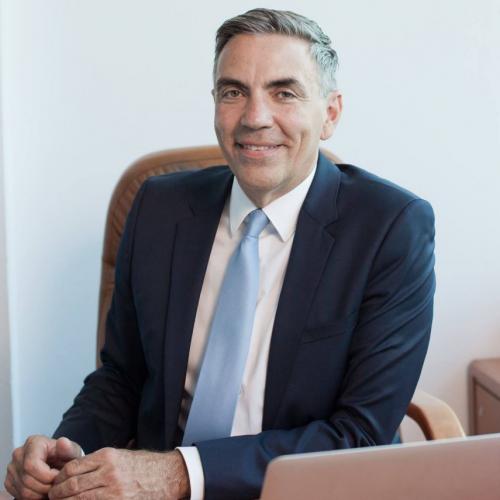 Dragoș Anastasiu, consilier onorific pentru relația cu mediul de afaceri    