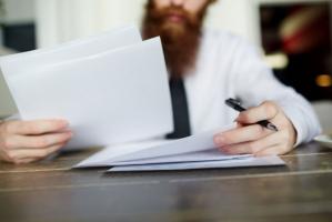 Litigiu Comercial la Judecătoria Constanța Elif Evolution Transport SRL cere ordonanță de plată împotriva One Construction Top SRL  