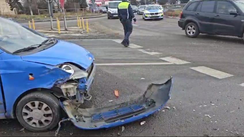 stiri constanta accident rutier cu victime in ovidiu trei autoturisme si un camion sunt implicate foto