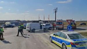 Știri Constanța azi Accident rutier la Ovidiu, zona Celsy. Două persoane rănite (FOTO+VIDEO)    