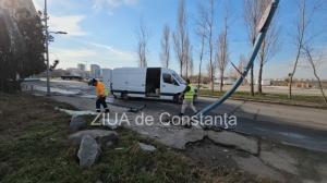 Imagini de la locul accidentului mortal de la intrare în Stațiunea Mamaia! Incredibil cum arată stâlpul în care a intrat autoturismul (GALERIE FOTO+VIDEO)  