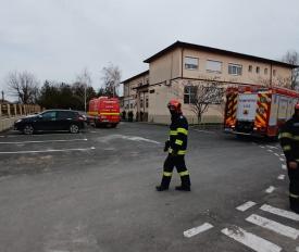 UPDATE Alertă la Școala din localitatea Cuza Vodă, județul Constanța! 260 de elevi, evacuați (GALERIE FOTO+VIDEO)     