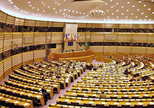 Parlamentul European sprijină prelungirea acordului UE-Ucraina privind transportul rutier