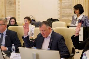 Deputatul Bogdan Huțucă „Greva parlamentară AUR, o insultă la adresa românilor care muncesc”!