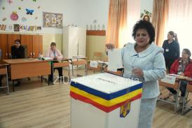 Alegeri prezidențiale 2025 Primarul comunei Cumpăna, Mariana Gâju, a votat la primul tur al alegerilor prezidențiale   