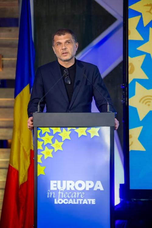 Silviu Coșa, senator PNL Constanța „Ne dezvoltăm împreună, ne apărăm valorile împreună, clădim împreună un viitor pentru fiecare dintre noi. Suntem cu toții, Europa”!