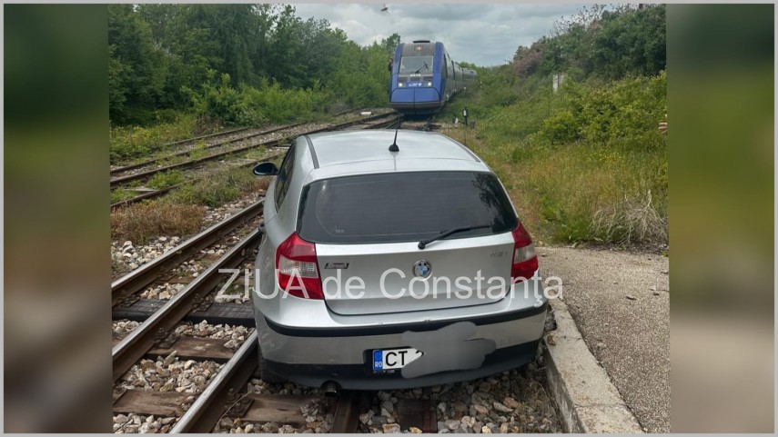 FOTO+VIDEO: Șoferita care a cazut cu masina pe calea ferata, in Eforie Nord, era beata. Oficial de la IPJ Constanta   