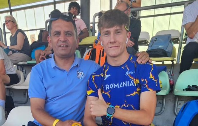 Alin Mihai Șavlovschi și antrenorul Sandu Nicolae. Sursa foto: Facebook (CS Medgidia)
