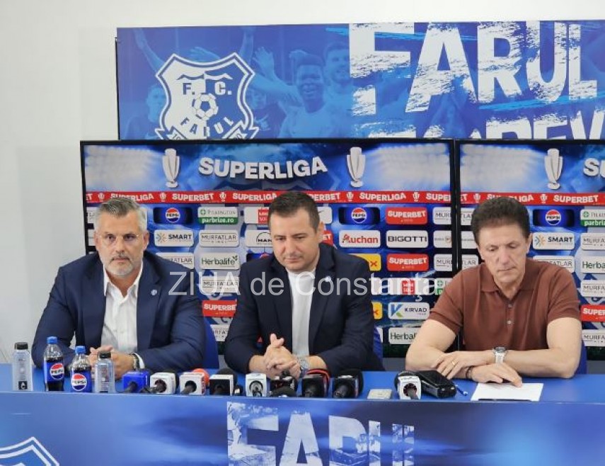 Tiberiu Curt (stânga), Ianis Zicu (centru), Gică Popescu (dreapta)